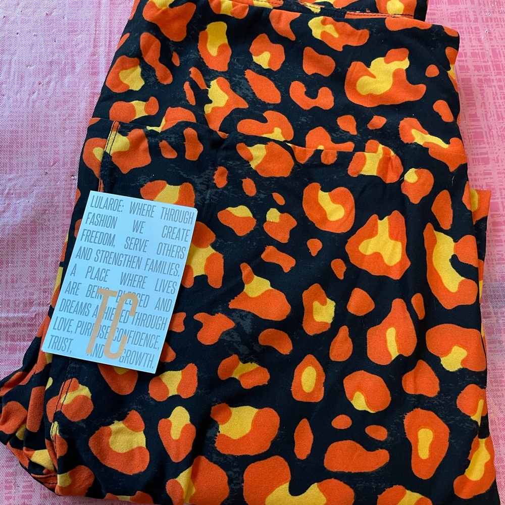Tc LuLaRoe leggings black cheetah nwt